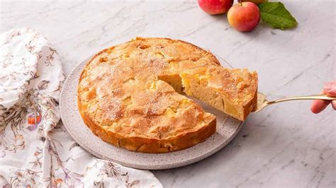 Top 5 French Apple Cake Recipes – BISTROLAFOLIE