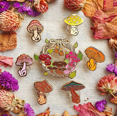 MUSHROOM MINI PINS. Hard Enamel Pin. Witchy Pin. Autumn Enamel - Etsy