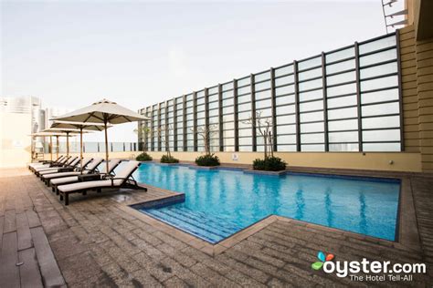 Southern Sun Abu Dhabi - The Pool at the Southern Sun Abu Dhabi ...