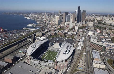 The stadium after completion in 2002 | Seattle seahawks stadium ...