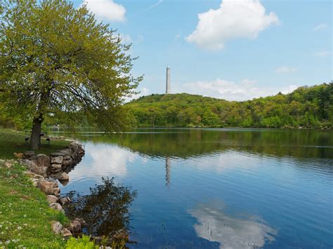 High Point State Park | High Point Monument & Lake Marcia | Flickr