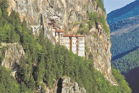 Sümela Monastery to undergo restoration for one year | Daily Sabah