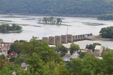 Here's my home town. Guttenberg, Iowa | Wonderful places, Dubuque iowa, Travel dreams