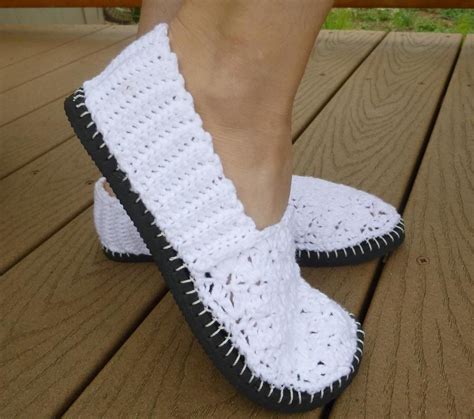 Crochet Flip Flop Flats | Craftsy | Crochet shoes, Crochet boots, Crochet flip flops