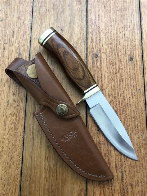 Buck Knife: Buck Pro-Line 192 Vanguard Knife with original Leather Sheath