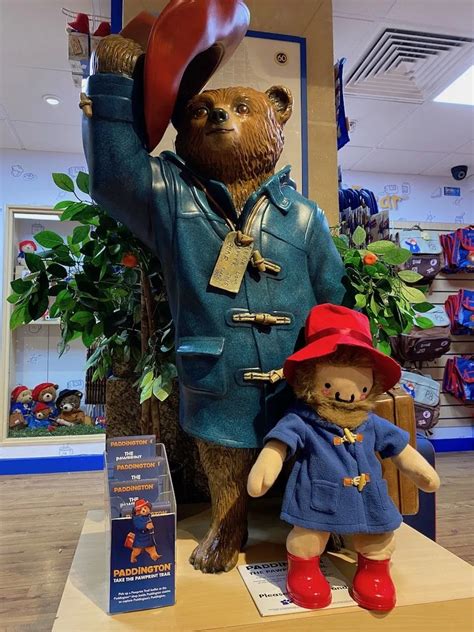 ULTIMATE GUIDE TO PADDINGTON BEAR SHOP IN LONDON