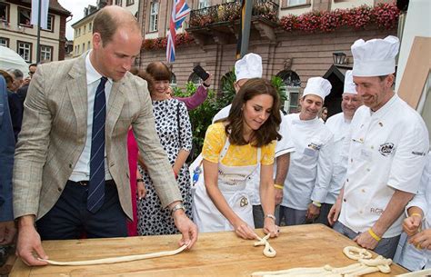 Kate Middleton's kitchen skills! 8 times the Duchess wowed with her cooking | HELLO!