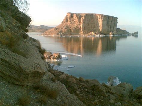 Urmia Daily Photo: The Turquoise Waters of the Middle East’s Largest ...