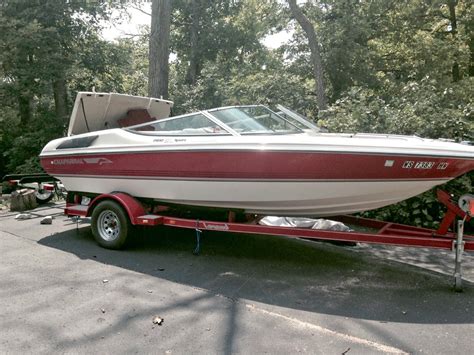 Chaparral 1900 SL boat for sale from USA