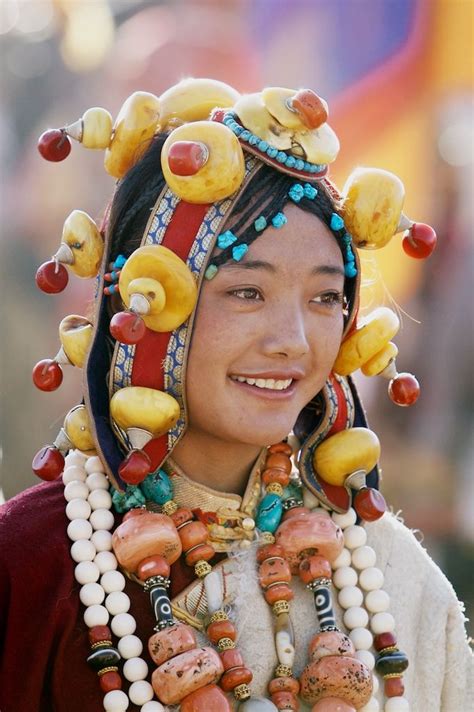 Free Tibet | Tibetan woman, Traditional outfits, Tibetan people