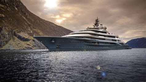 Flying Fox: The World's Largest Charter Yacht