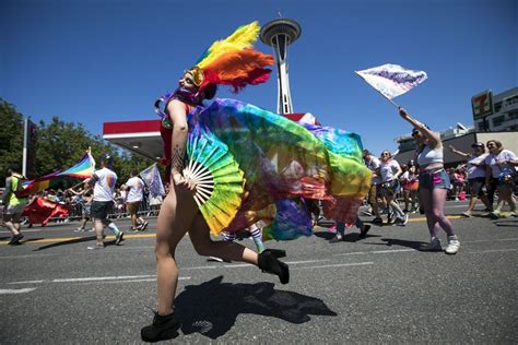 Seattle’s Pride Parade goes ‘Beyond Borders’ | The Seattle Times