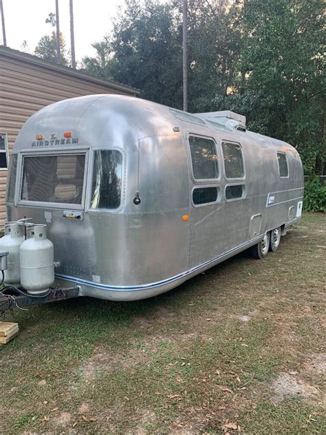 1972 Airstream Ambassador Trailer Is a Vintage Home on Wheels Looking ...