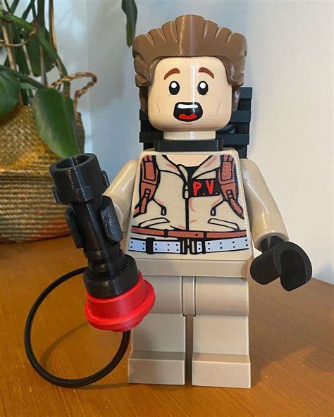 LEGO Ghostbusters Minifigures get upscaled in incredible build ...