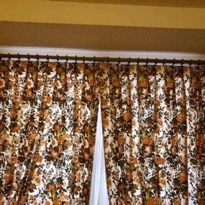 Mid Century Modern Drapes | EstateSales.org