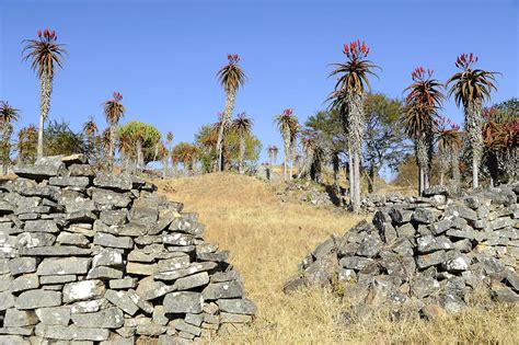 Valley of Ruins | Great Zimbabwe | Pictures | Zimbabwe in Global-Geography