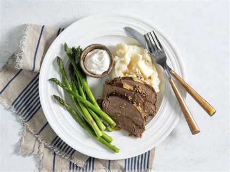 Garlic Roast Beef with Horseradish Sauce