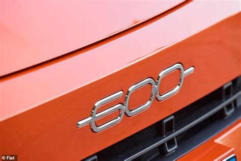 The Fiat 600 is back, but not in the way you might know it - the 600e SUV is introduced ...