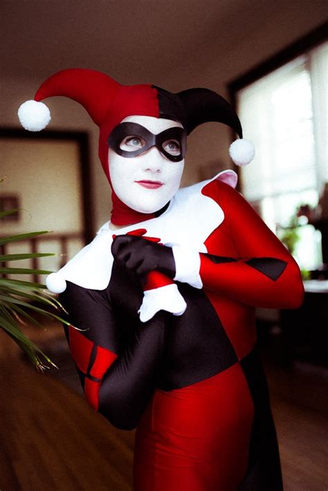 I finally got my Batman:TAS Harley Quinn cosplay pulled together! : r ...