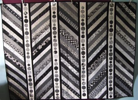 Black and white quilts, White quilt, Two color quilts