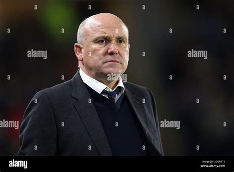 Hull City manager Mike Phelan Stock Photo - Alamy