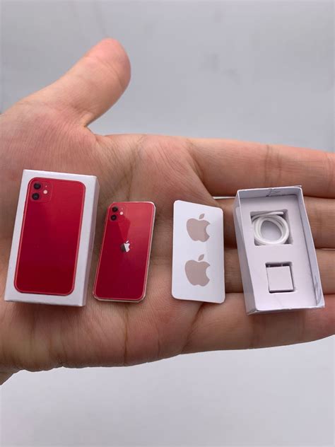 Miniature iPhone 11 - Red in 2020 | Dollhouse miniatures diy, Dollhouse miniatures, Miniature diy