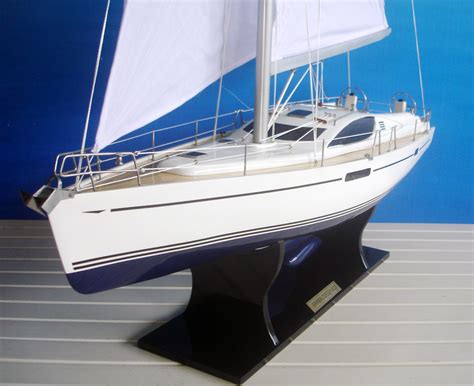 Jeanneau Sun Odyssey 45DS Ship Model - GN - Premier Ship Models