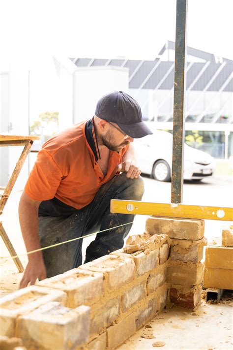 Bricklaying & Blocklaying Apprenticeship Jobs - Become a Bricklayer