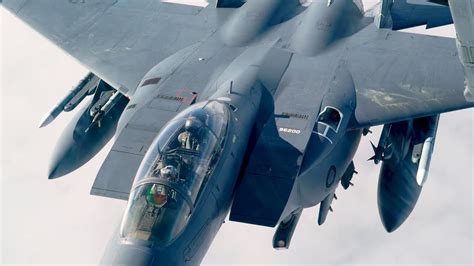 F-15E Strike Eagle Cockpit Video & Air Refueling - YouTube