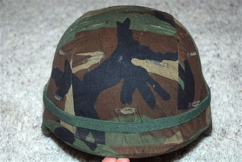 US ARMY ISSUE PASGT KEVLAR HELMET WITH WOODLAND CAMO COVER - MEDIUM - Original Period Items