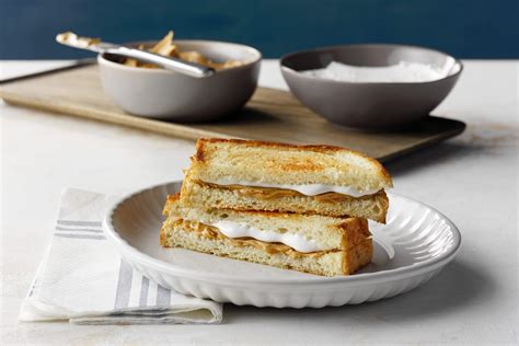 How to Make a Fluffernutter Sandwich Just Like a New Englander