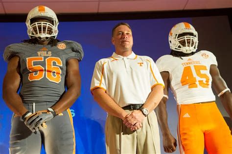 Tennessee football uniforms through the years