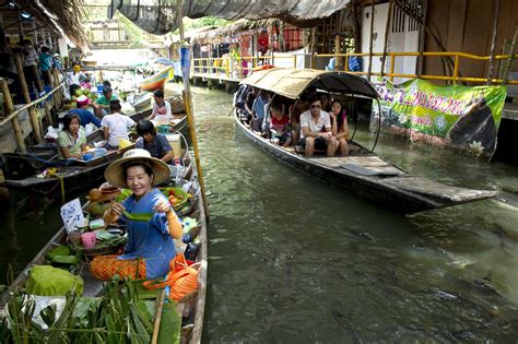 BANGKOK FLOATING MARKET - Uplift Tours and Travel