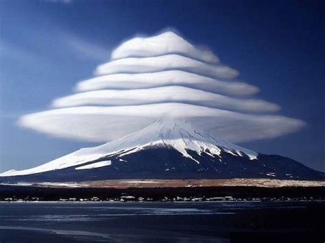 Lenticular Clouds, Explained | OpenSnow