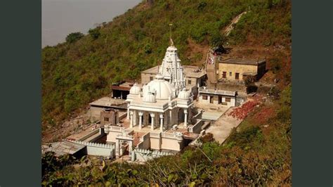 Shri Sammed Shikharji Jain Temple: Location, History, Architecture ...