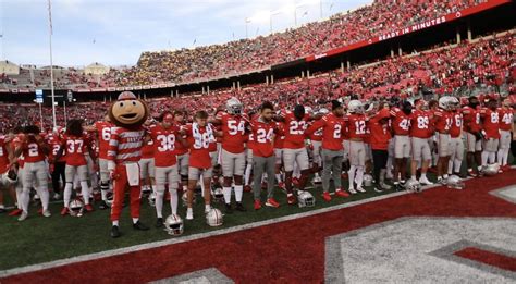 Watch Ohio State players sing ‘Carmen Ohio’ to fans after heartbreaking ...