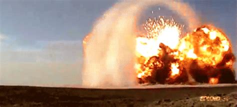 90 Tonnes Of TNT, One Really Cool Explosion Shock Wave | Gizmodo Australia