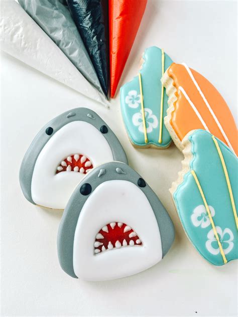 How to make cute shark cookies - Summer's Sweet Shoppe