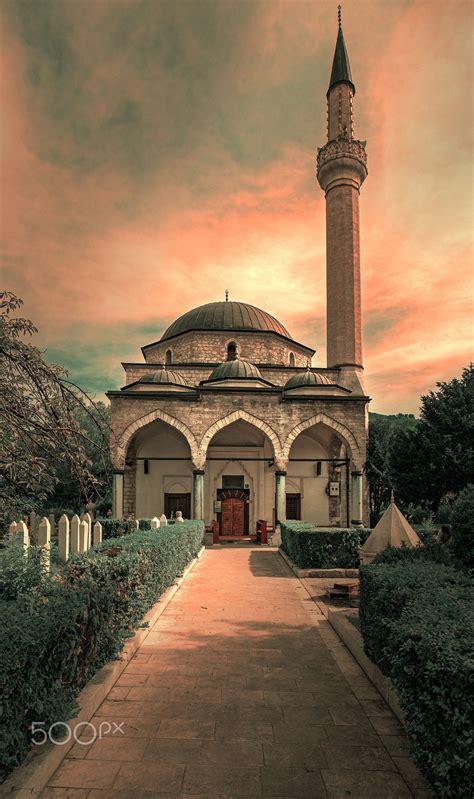 Old Mosque - Ali Pasha Mosque, Sarajevo, Bosnia Built in 1561. | Mosque ...