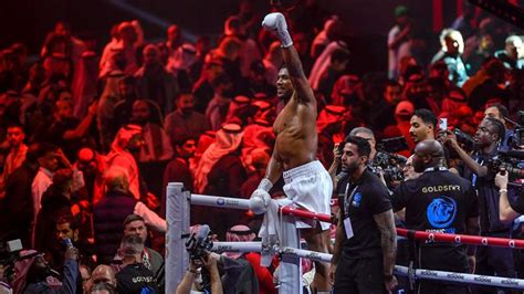 Anthony Joshua storms to victory - as rival Deontay Wilder dominated in ...