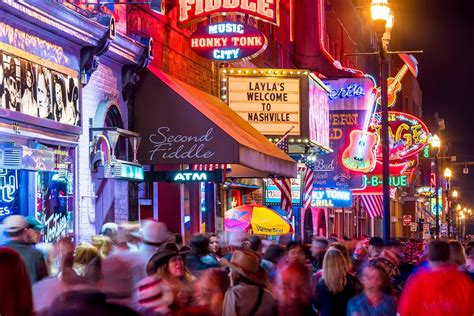 Explore the Best of Broadway in Nashville, Tennessee