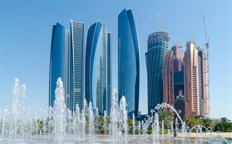 Abu Dhabi City Wallpapers - Top Free Abu Dhabi City Backgrounds - WallpaperAccess