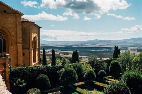 Pienza Tuscany - one of Italy's prettiest hilltop towns