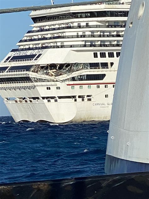 Two Carnival ships collide in Cozumel | Cruise.Blog