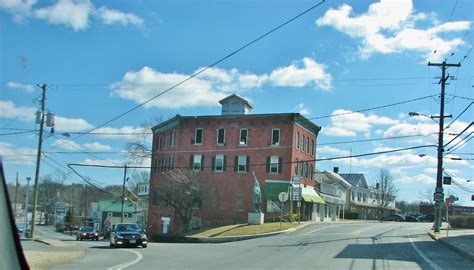 WALDEN NY MARCH 2016 | View of route 52 to the left and rout… | Flickr