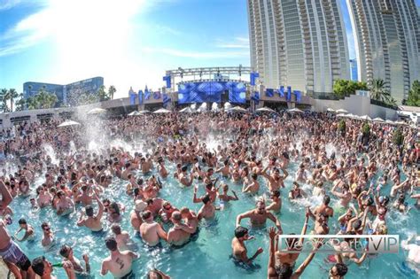 Wet Republic Ultra Pool at The MGM Grand | Vegas Party VIP