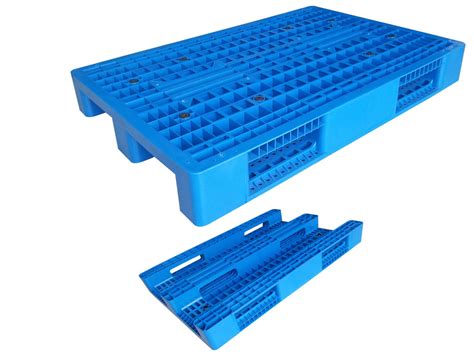 HDPE Reusable Solid Heavy Duty Plastic Pallets 3 - Skids In Blue Color
