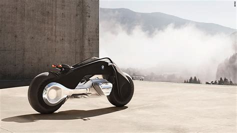 BMW's self-balancing motorcycle of tomorrow