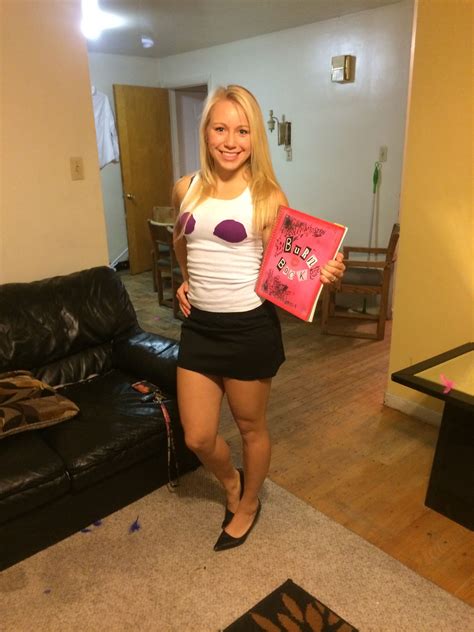 Regina George Halloween Costume #MeanGirls | Halloween outfits, Regina george halloween costume ...