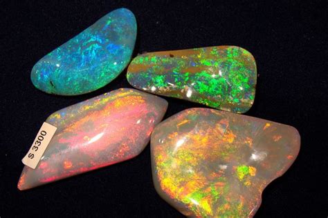 Coober Pedy opals - ABC News (Australian Broadcasting Corporation)